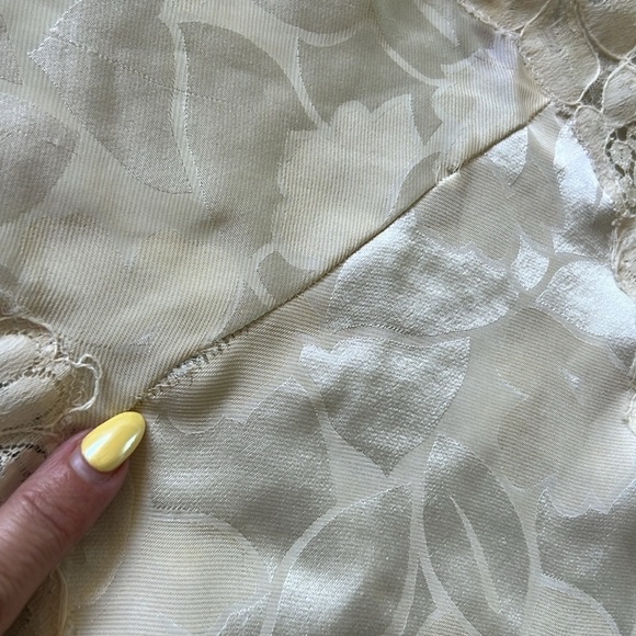 VINTAGE 70s Ladies Union Made in USA Lady Lynne Lingerie Camisole Ivory Lace | S - Picture 13 of 13